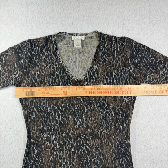 Tweeds 100% 2 Ply Cashmere Leopard Animal Print LS Size Small V Neck Sweater Top - Picture 7 of 9